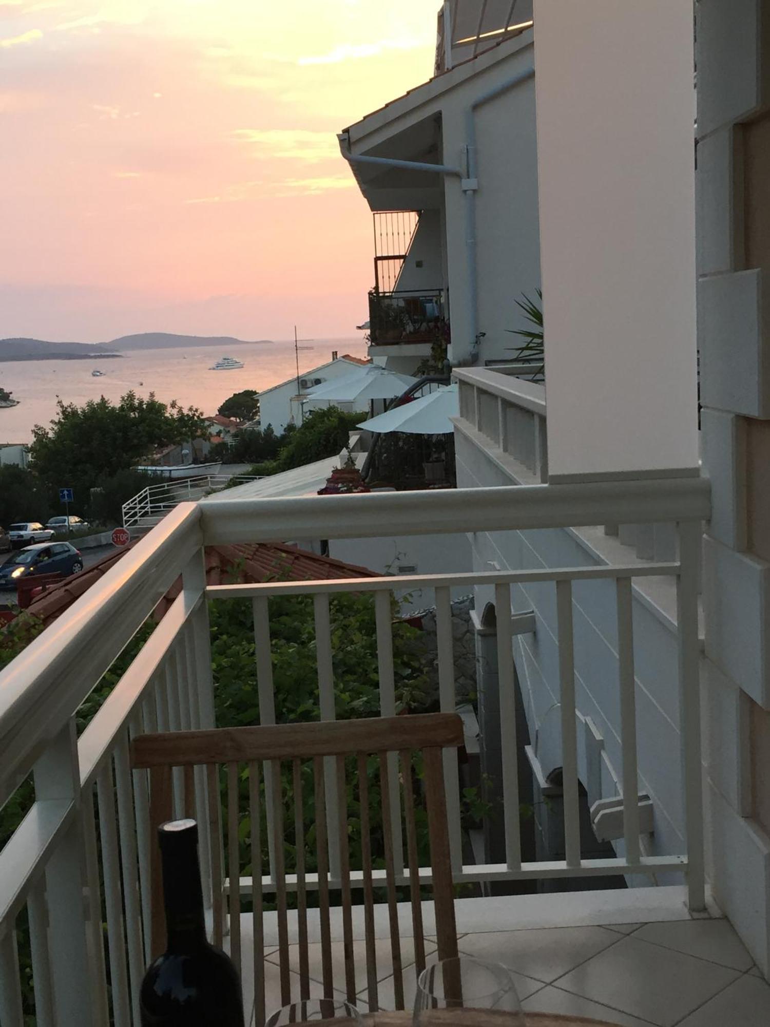 Apartments Jani 赫瓦尔 外观 照片